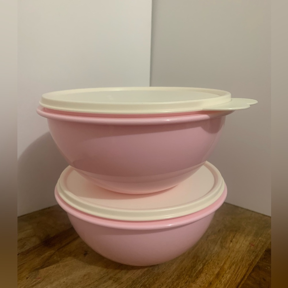 Tupperware mini Thatsa bow set of 2 brand new 1.3L each